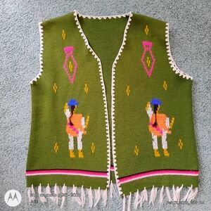Vintage Hand-Knit Boho Folk Art Vest - Olive Green with Fringed Hem - Unisex